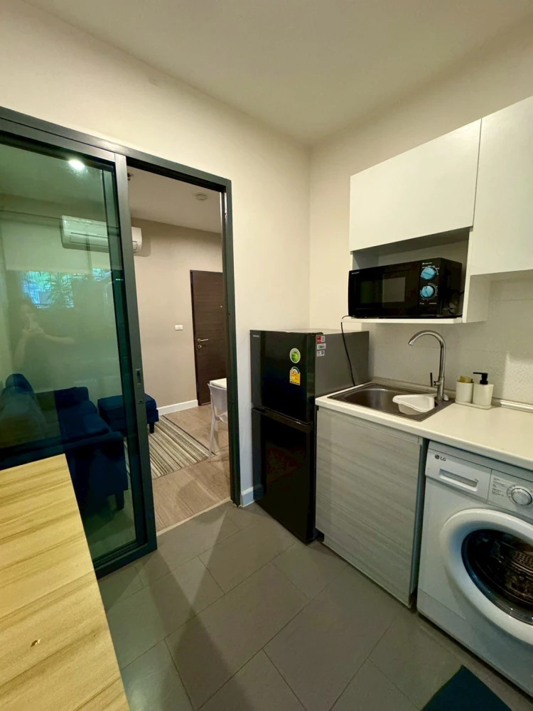 For rent: Metro Sky Prachachuen, 2nd floor, fully furnished and equipped with electrical appliances. Interested? Reserve now!