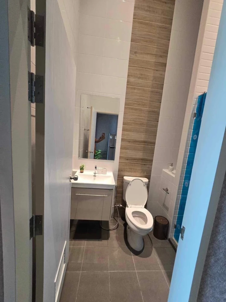 For rent: Metro Sky Wutthakat, high floor room, ready to move in, fully furnished, just bring your bags.