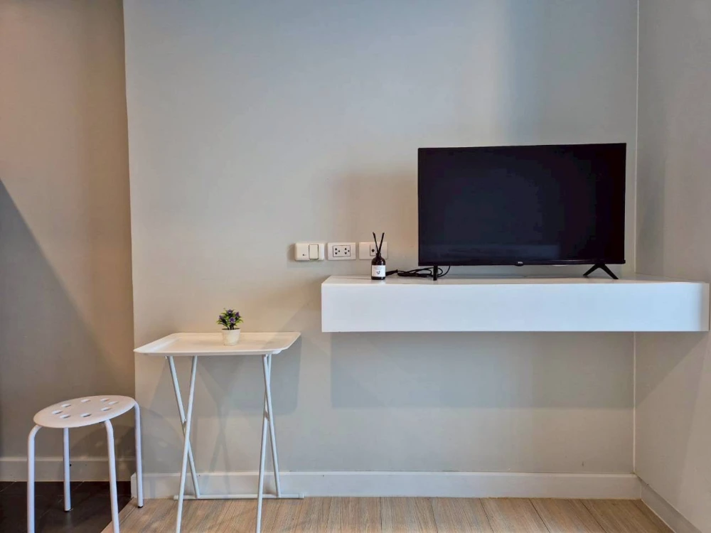 For rent: Metro Sky Wutthakat, ready to move in, fully furnished, high floor, reserve now.