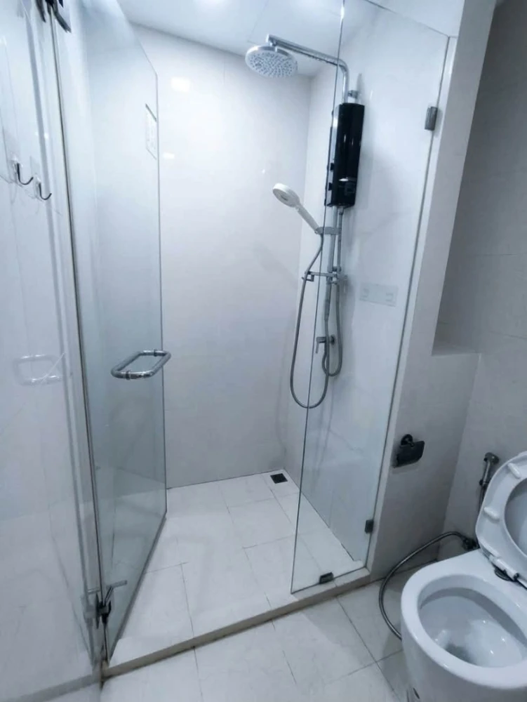For rent: MetroLux Ratchada, 8th floor, fully furnished. Just bring your suitcase and move in! Book now!