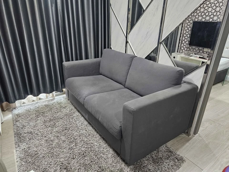 For rent: Metrolux Ratchada, furnished room, ready to move in, complete with furniture and appliances. Hurry to reserve.