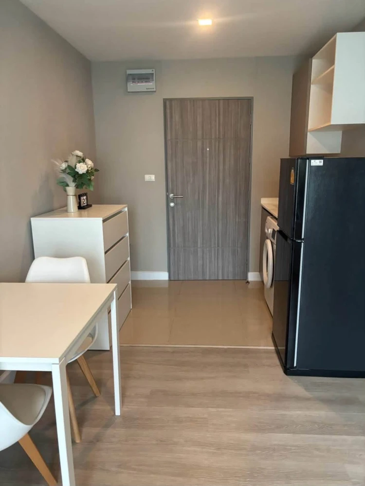 For rent, Metro Luxe Ratchada, completely new room, never had a tenant, beautiful room, fully furnished, complete with electrical appliances.