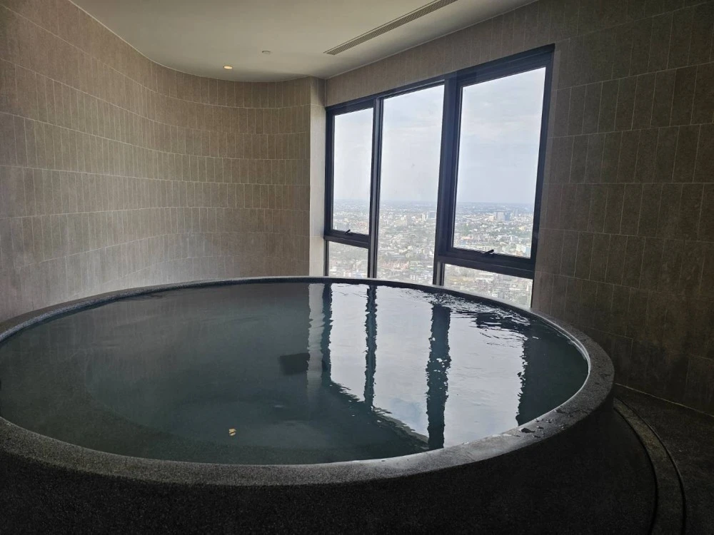 For rent!! Reference Sathorn-Wongwian Yai, 29th floor, Building B, Phase 1, beautiful room, fully furnished, don't miss out!!