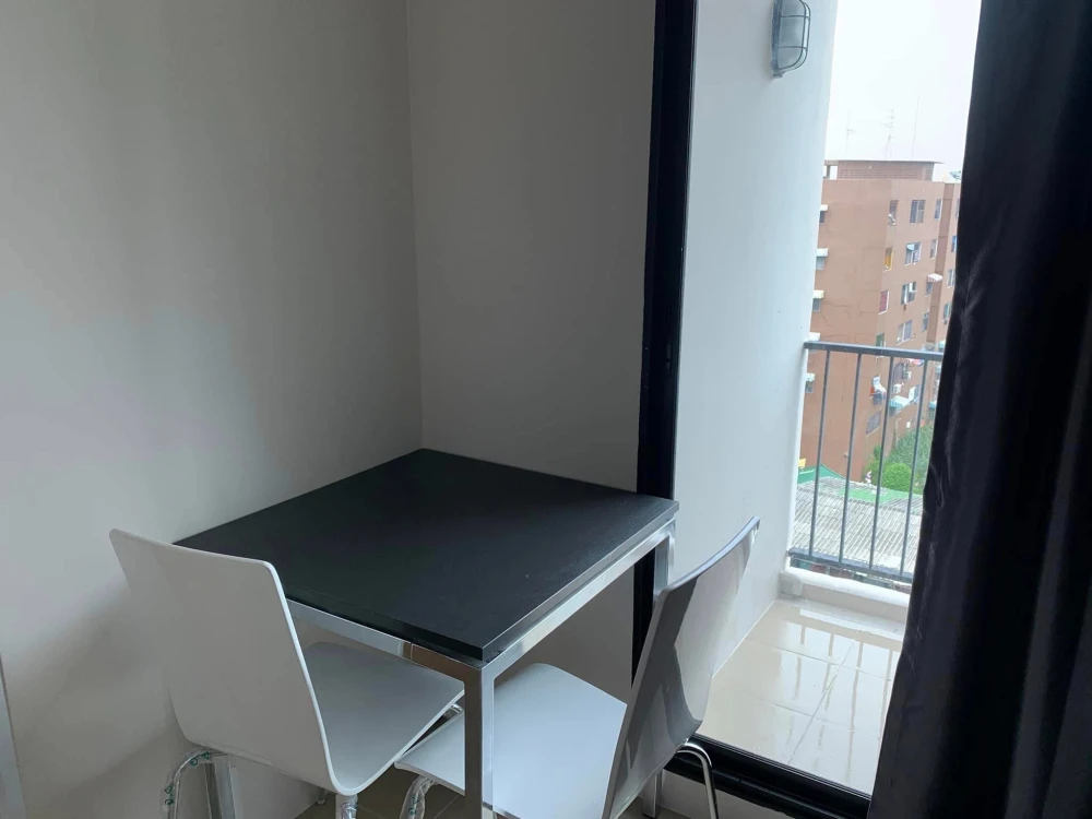 For rent: Lesto Condo Sukhumvit 113, separate room, fully furnished, appliances included, good price, come and reserve now.