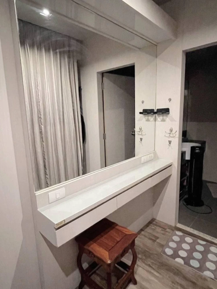 For rent: Le Cote Sukhumvit 14, 2 bedrooms, 2 bathrooms, chic gray tones, fully furnished, book now!
