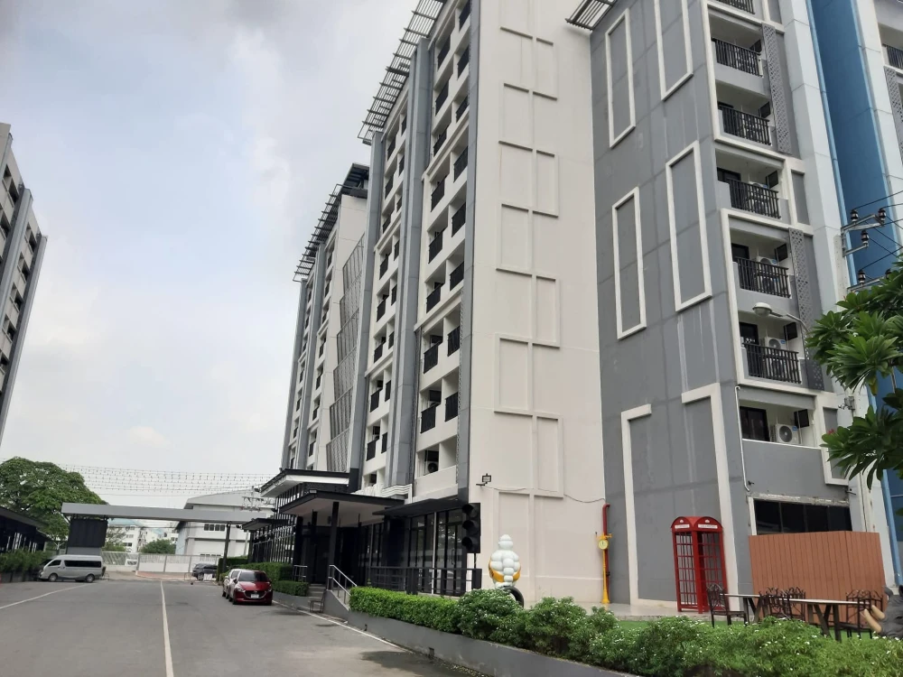 For rent: Level Condominium, spacious room, clean, good atmosphere, not crowded, private, convenient transportation, reserve now.