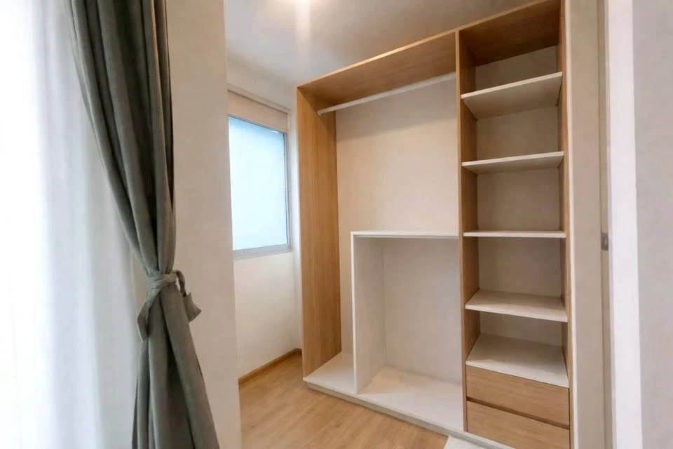 For rent: Sena Kit Chalongkrung-Ladkrabang, Building D, 4th floor, Phase 2. Garden view, pleasant atmosphere, very livable. Book now!