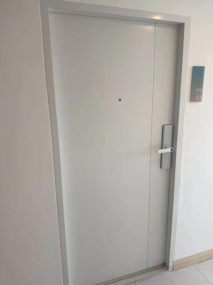 For rent: Sena Kit Chalongkrung-Ladkrabang. Spacious room with ample usable space. Fully furnished with appliances. Don't miss out!