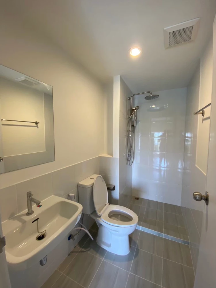 For rent: Sena Kit Chalongkrung-Lat Krabang, ready to move in, fully furnished, reserve now, don't miss out, affordable price.
