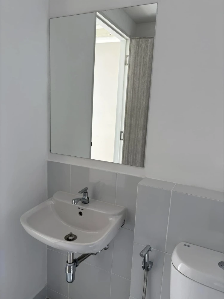 For rent: Sena Kit Bangna - Km.29, corner room, not crowded, 4th floor, cool and comfortable, not hot. You must book this.