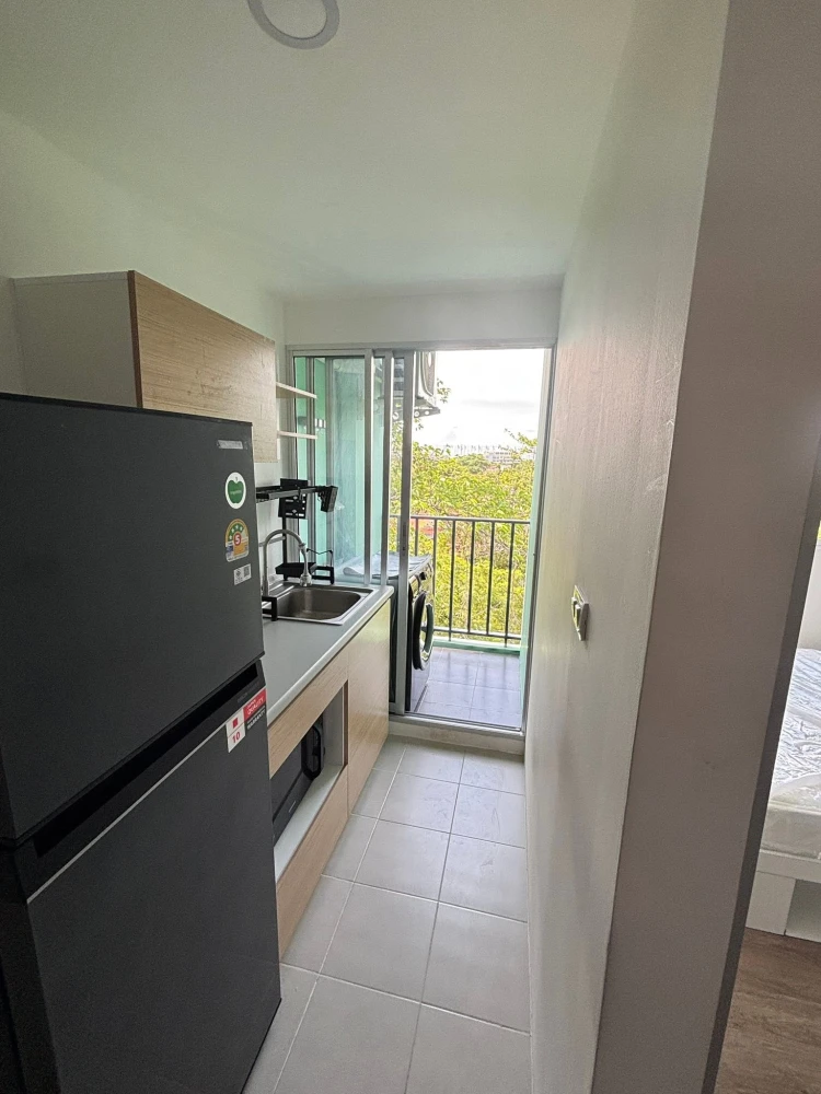 For rent: Sena Kit Rangsit-Khlong 4, Building E, 5th floor. Clean, bright, and very livable. Move in now, don't hesitate!
