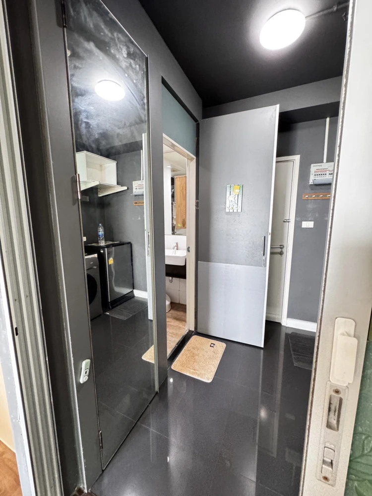 For rent: A Space Me Bangna. Fully furnished with built-in furniture, ready to use. Great view, comfortable living. Book now before it's too late!