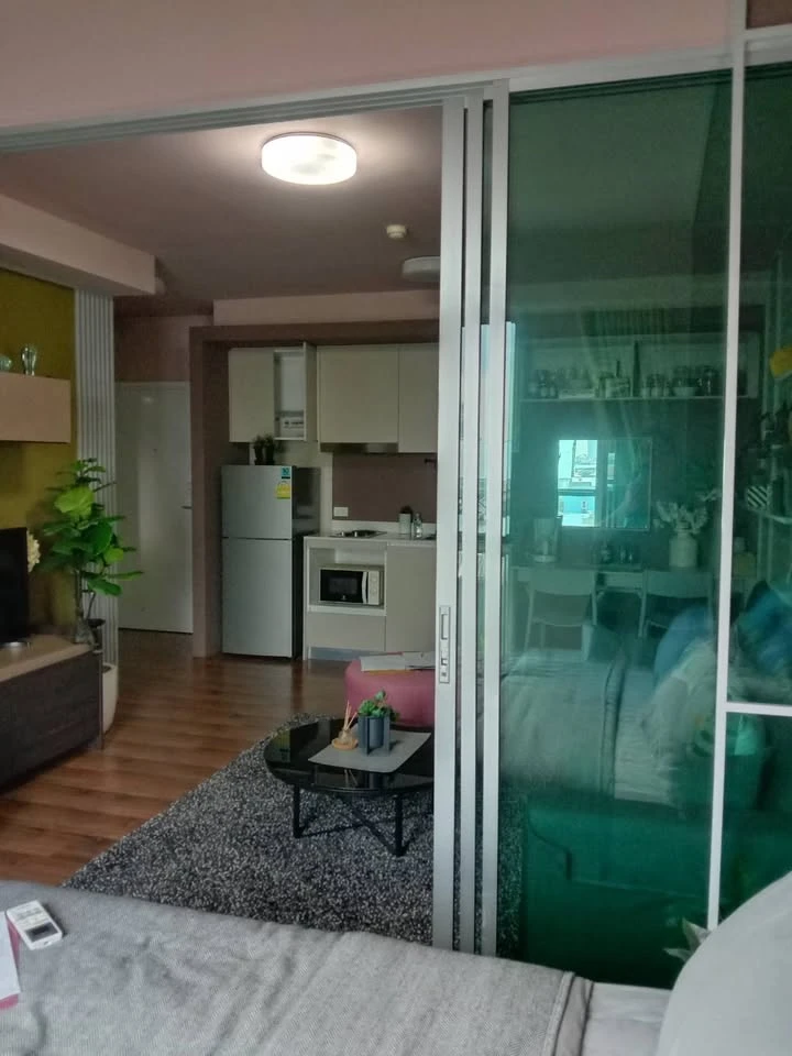 For rent: A Space Mee Ratchaprarop, separate rooms, well-divided zones, reasonable price, hurry and book now.