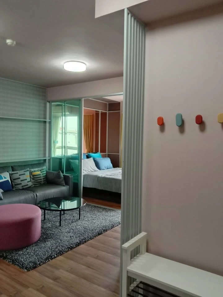 For rent: A Space Mee Ratchaprarop, separate rooms, well-divided zones, reasonable price, hurry and book now.