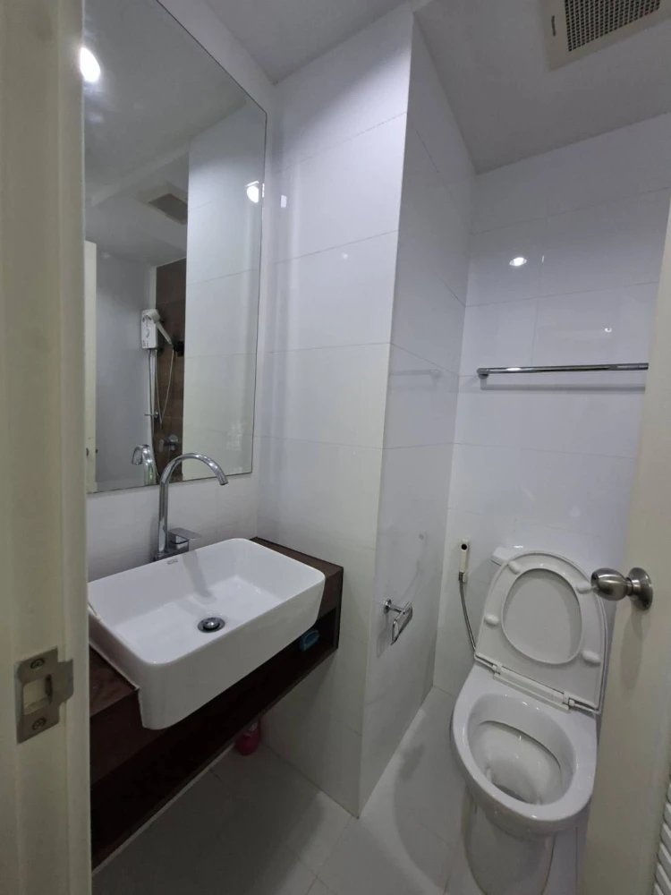 For rent, A Space Mee Ratthanathibet, a nice room, complete facilities, come and reserve it, don't miss it.