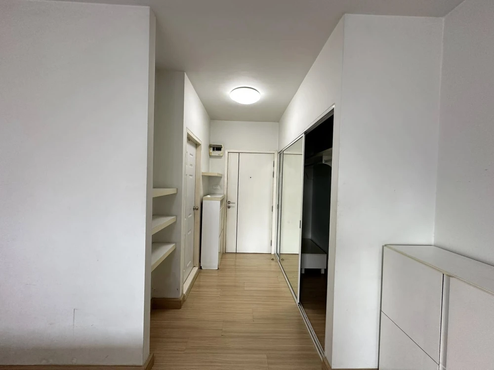 For rent: A Space Asoke-Ratchada, studio room, 6th floor, fully furnished, hurry and reserve now!