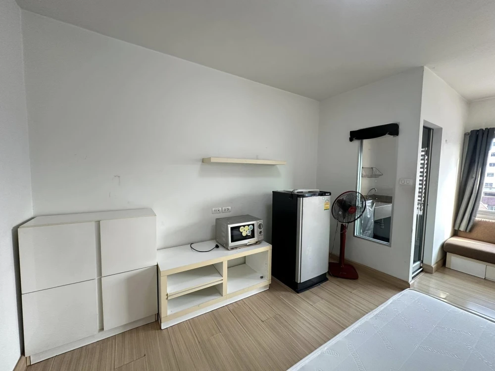 For rent: A Space Asoke-Ratchada, studio room, 6th floor, fully furnished, hurry and reserve now!