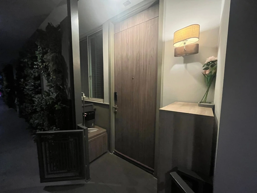 For rent: A Space ID Asoke-Ratchada, 11th floor, city view towards Sukhumvit buildings, fully furnished. Book now before it's too late!