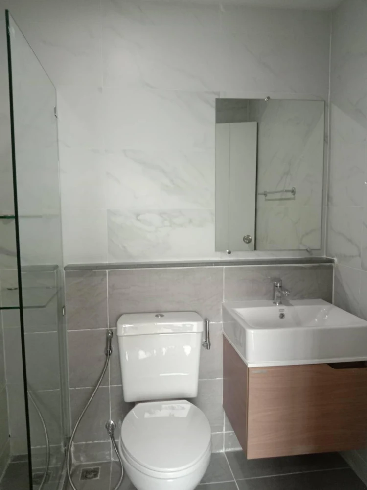 For rent, A Life Sukhumvit 76, ready to move in, furnished, complete with electrical appliances. If you don't reserve, you'll regret it later.