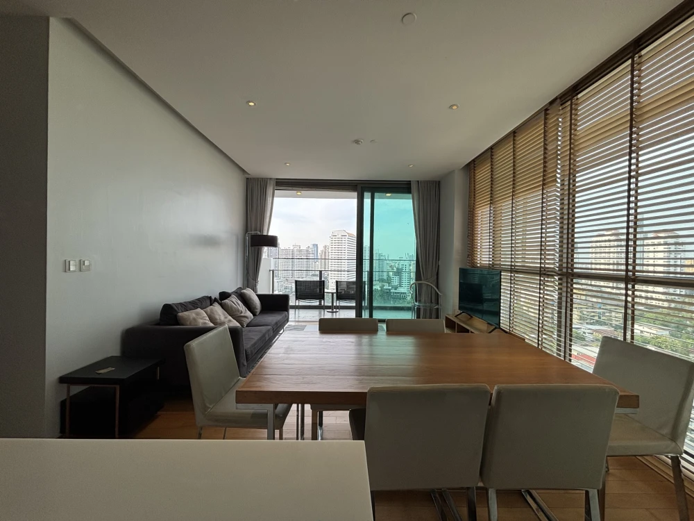For rent: Aqua Residence Sukhumvit 49, large room, comfortable, lots of usable space, if you don't book, you'll regret it later.