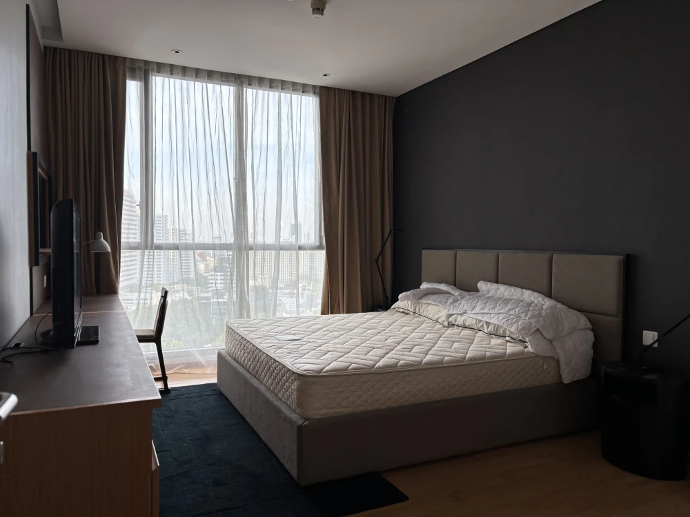 For rent: Aqua Residence Sukhumvit 49, large room, comfortable, lots of usable space, if you don't book, you'll regret it later.