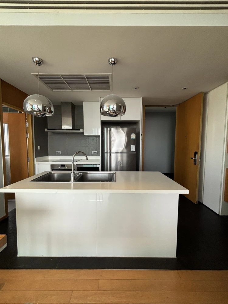 For rent: Aqua Residence Sukhumvit 49, large room, comfortable, lots of usable space, if you don't book, you'll regret it later.