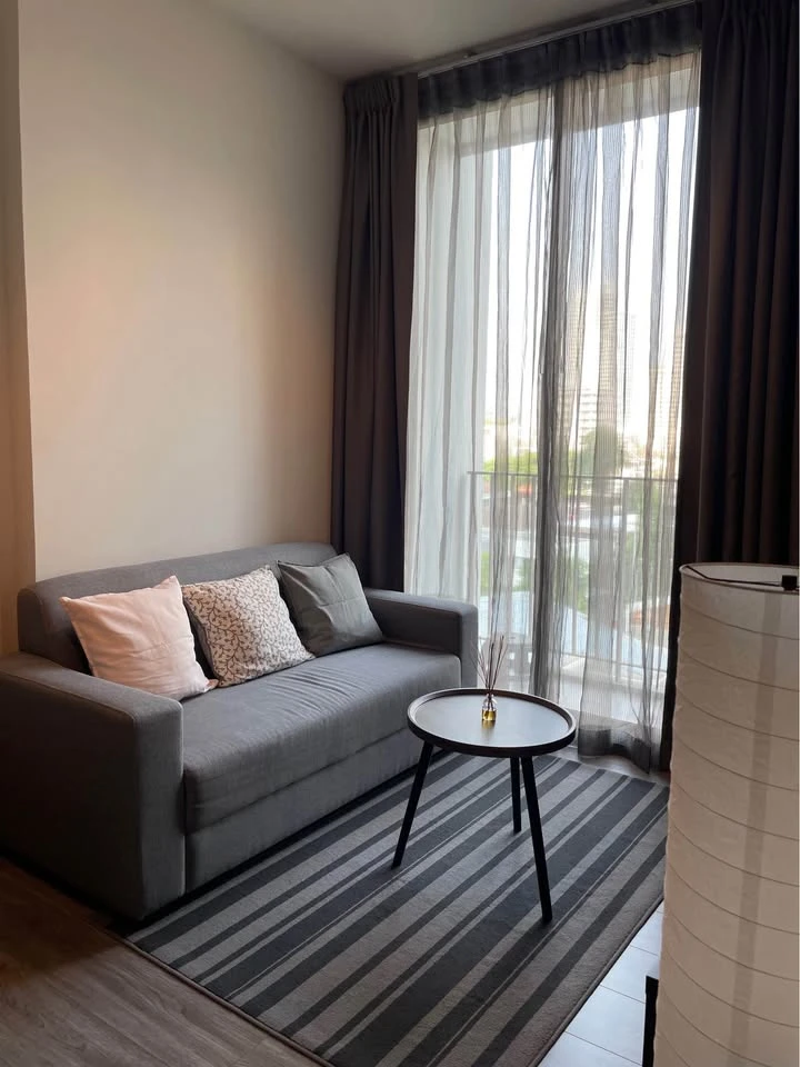 For rent: Edge by Sansiri Sukhumvit 23, 2nd floor, unobstructed view, Fully Furnished, with amenities all around, must book.