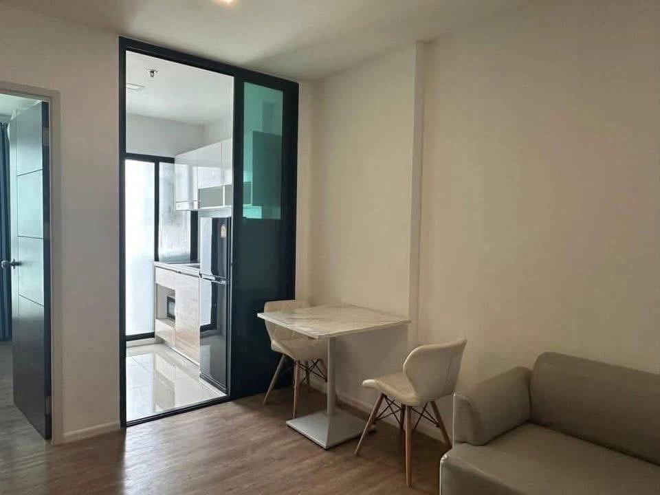 For rent: Episode Phahonyothin-Saphan Mai, size 25 sq m, 2nd floor, fully furnished, appliances included, ready to move in.