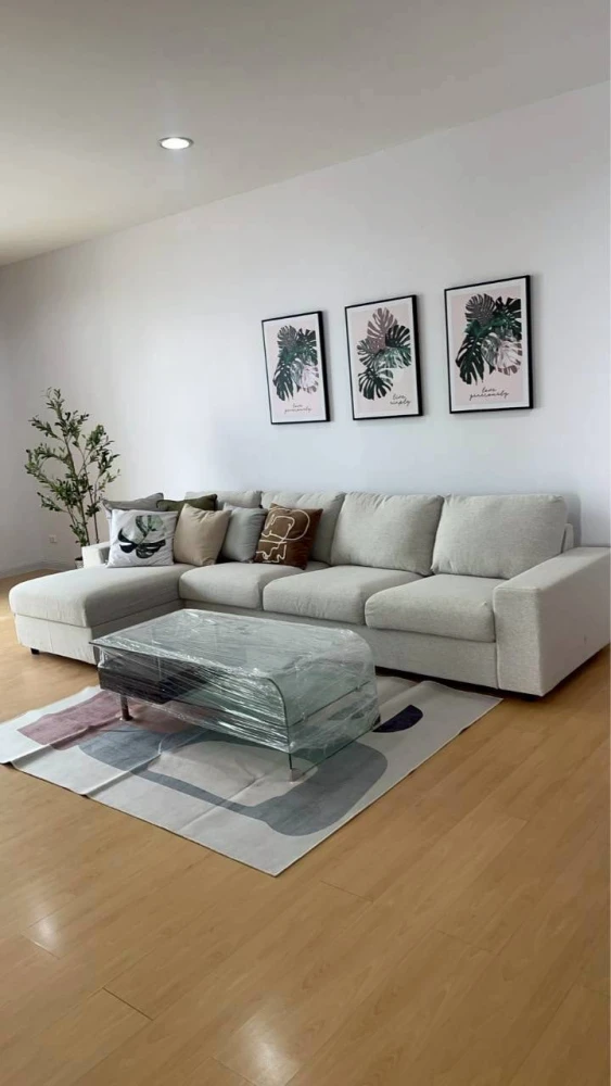 For rent: AP City Smart Sukhumvit 18, large penthouse, 180 sq.m., fully furnished, expansive views, ideal for families or those seeking convenience.