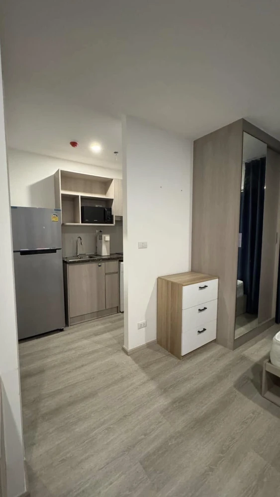 For rent, Elio Sathorn-Wutthakat, beautiful room, fully furnished, book now, urgently.