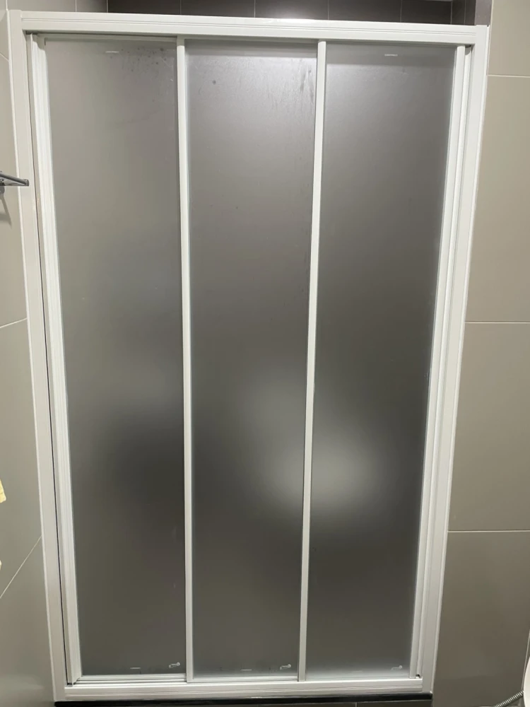 For sale/rent Elio Sathorn Wutthikarn, high floor unit, spacious and comfortable, fully furnished with complete amenities. Book now, don't miss out!!!