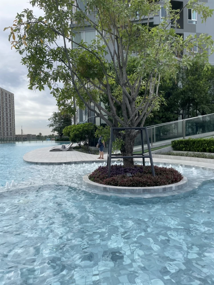 For sale/rent Elio Sathorn Wutthikarn, high floor unit, spacious and comfortable, fully furnished with complete amenities. Book now, don't miss out!!!