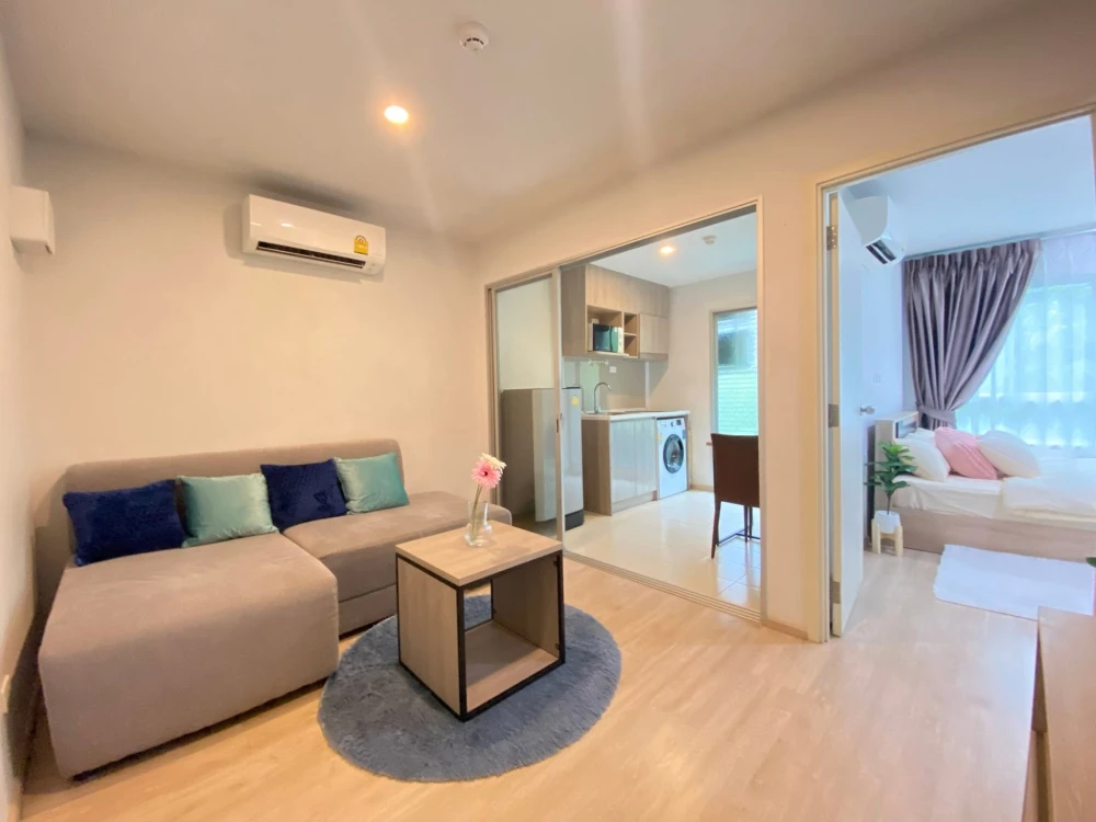 For rent, Elio Del Moss, Phaholyothin 34, 4th floor, pool view, peaceful, shady, fully furnished, able to move in.