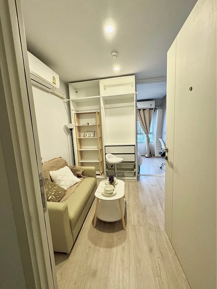 For rent: Elio Del Moss Phahonyothin 34, nice room, complete with electrical appliances. Hurry and reserve it quickly.