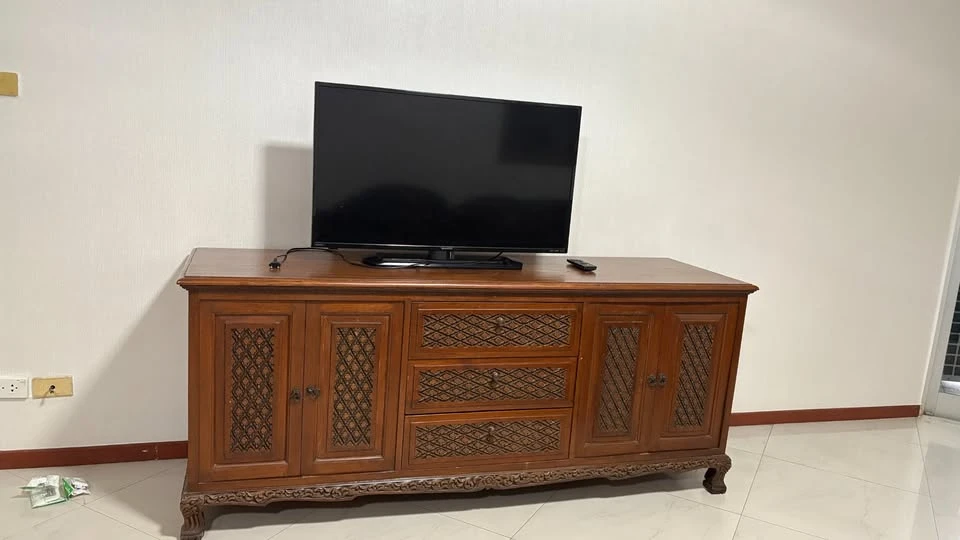 For rent, SV City Rama 3, very spacious room, 3 bedrooms, 2 bathrooms, very high floor, great breeze, don't miss it.