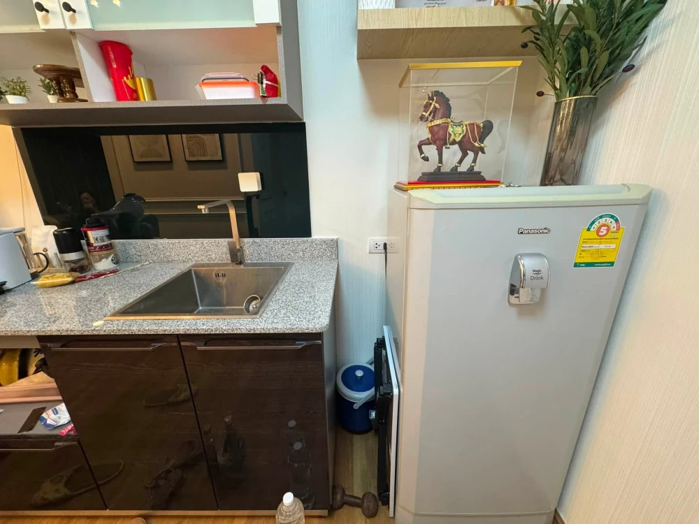 For rent: A Space Asoke-Ratchada, Building F, 12th floor (12A), city view, unobstructed, fully furnished, ready to move in.