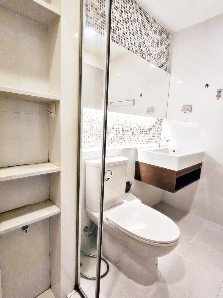 For rent!! Aspen Condo Lasalle, 2nd floor, Building B, beautiful room, fully furnished, ready to move in. Reserve now!!