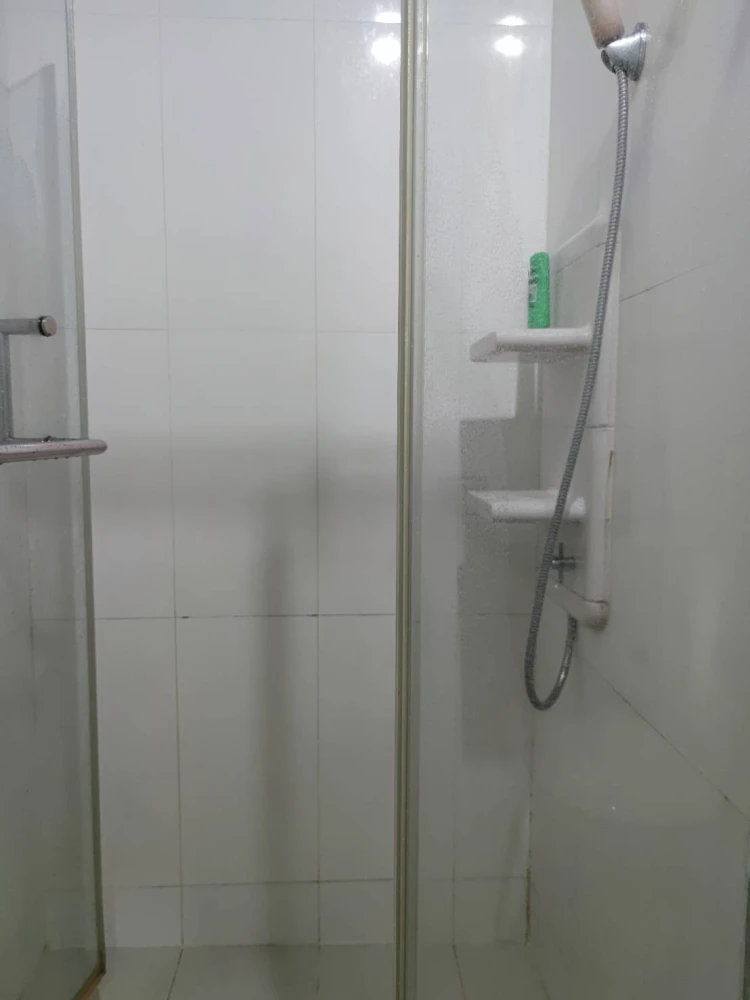 For rent: Astro Condominium. It is simply decorated but fully functional. Comes with electrical appliances. Hurry and reserve now!