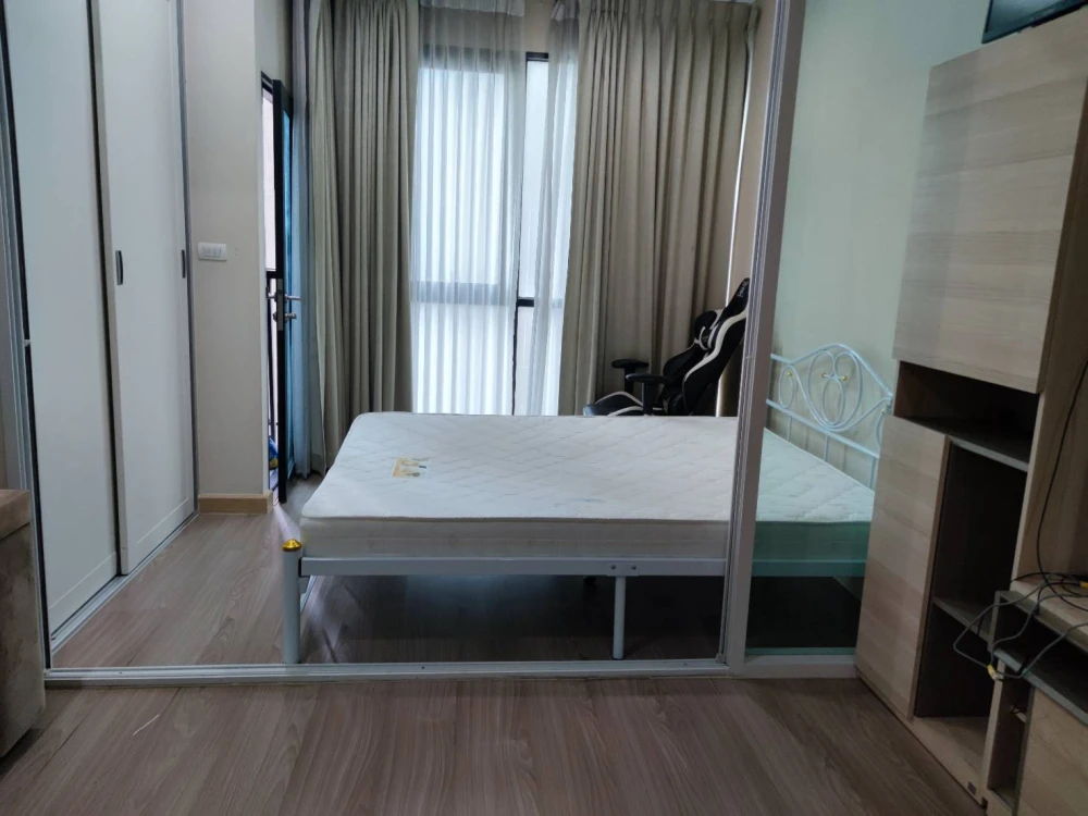 For rent: Astro Condominium. It is simply decorated but fully functional. Comes with electrical appliances. Hurry and reserve now!