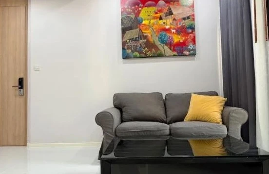 For rent: M Ladprao, 15th floor, electrical appliances and furniture included, just come and move in.
