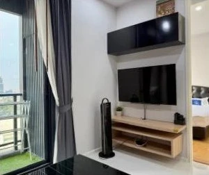 For rent: M Ladprao, 15th floor, electrical appliances and furniture included, just come and move in.
