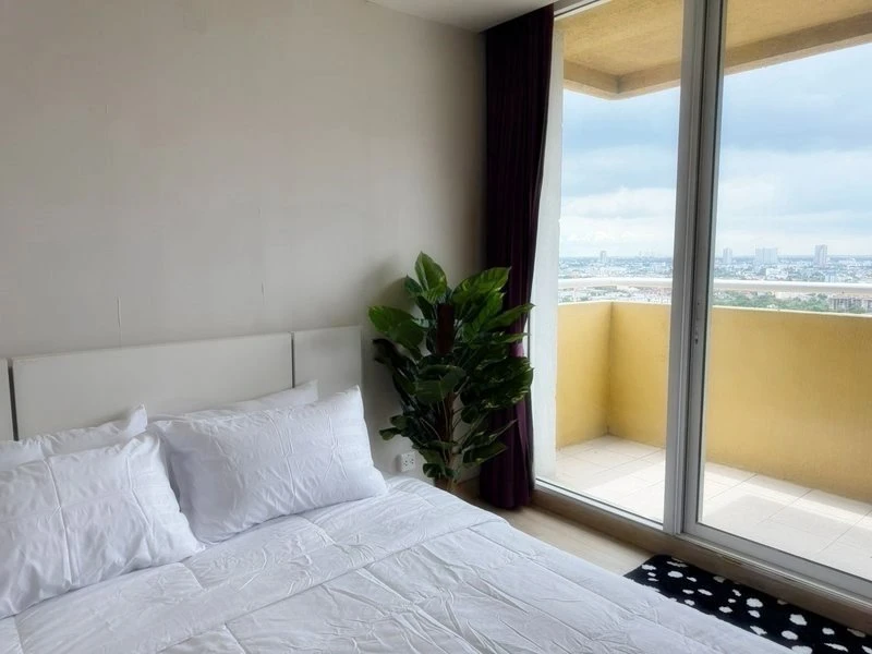 For rent!! M Society Condominium, 28th floor, Building A, beautiful room, fully furnished, ready to move in, don't miss it!!