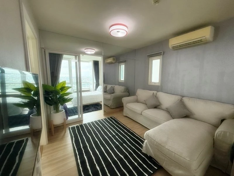 For rent!! M Society Condominium, 28th floor, Building A, beautiful room, fully furnished, ready to move in, don't miss it!!