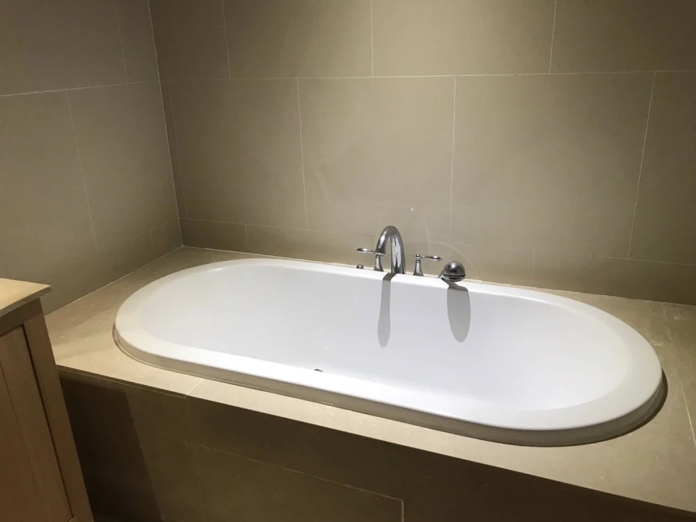 For rent: Empire Place Sathorn - Narathiwat. The room is decorated simply but livable. Feels like being at home. Very worth booking.
