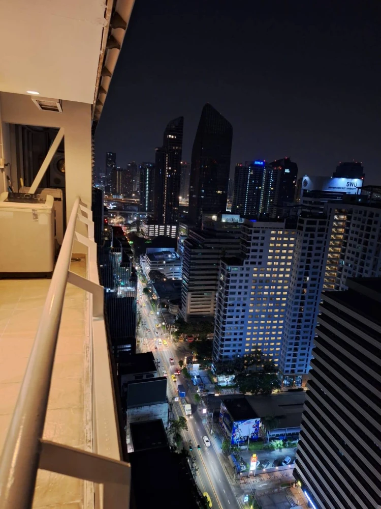 ให้เช่า แกรนด์ พาร์ค วิว อโศก ชั้น 32 ชั้นสูงที่สุดเห็นวิวชัดเจน พร้อมระเบียงรอบด้าน พื้นที่ในห้องเยอะมาก รีบจองก่อนพลาด