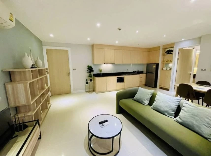 For rent: Grand Caribbean Resort Pattaya, 2 bedrooms, 2 bathrooms, 1st floor, back of the room, open to walk directly into the water park pool. If you