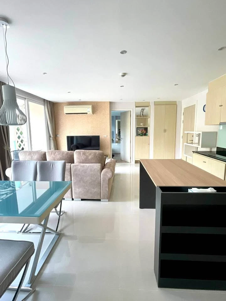 For rent Grand Caribbean Resort Pattaya (South Pattaya) Condo with water park, very large room, garden view, good atmosphere, must book now.