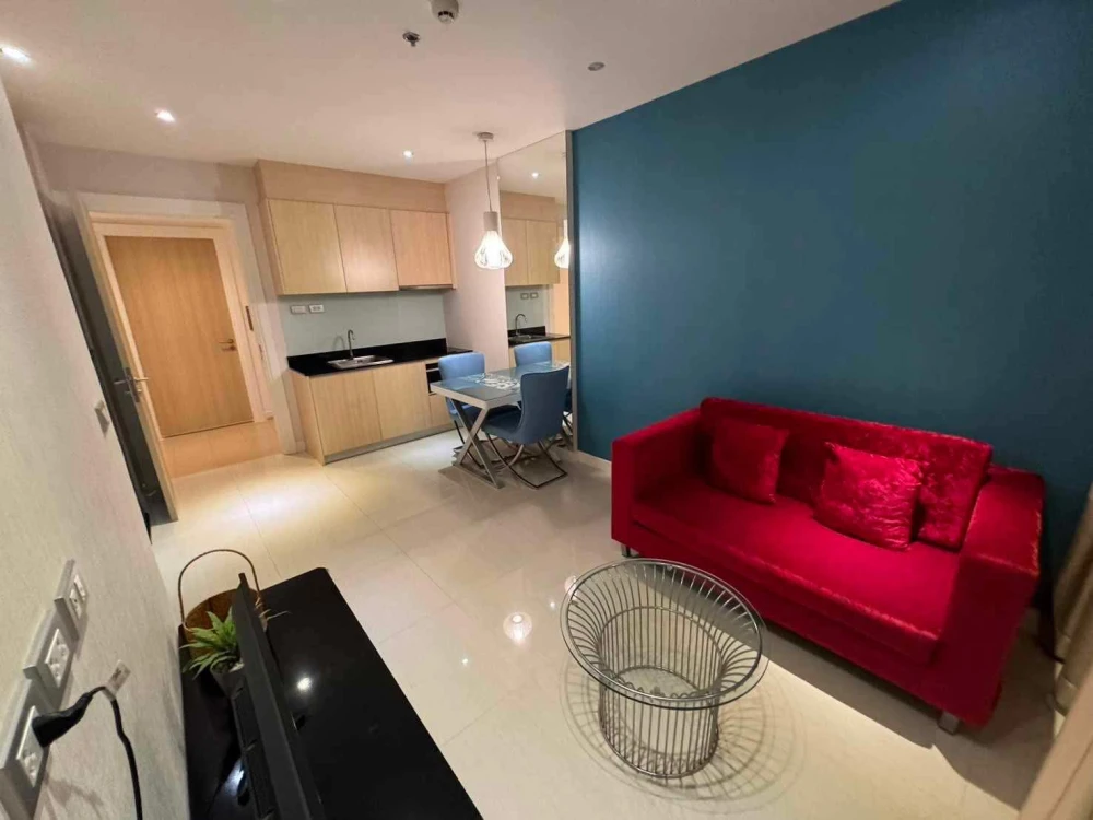 For rent: Grand Caribbean Resort Pattaya (South Pattaya), 16th floor, pool view, beautiful room, fully furnished