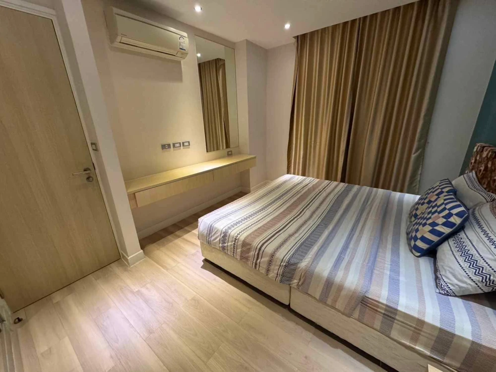 For rent: Grand Caribbean Resort Pattaya (South Pattaya), 16th floor, pool view, beautiful room, fully furnished