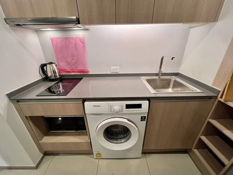 For rent: Chapter One Flow Bang Pho, 38th floor, beautiful Chao Phraya River view, relaxing atmosphere, very worth booking.